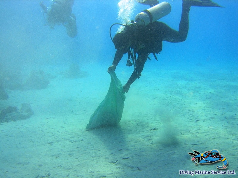 Clearing the bottom of underwater areas